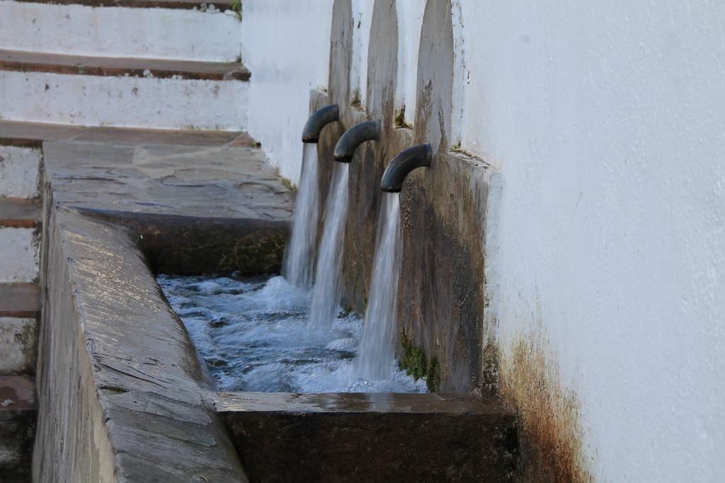 La Fuente De El Nacimiento Casa de hóspedes Benamahoma Exterior foto